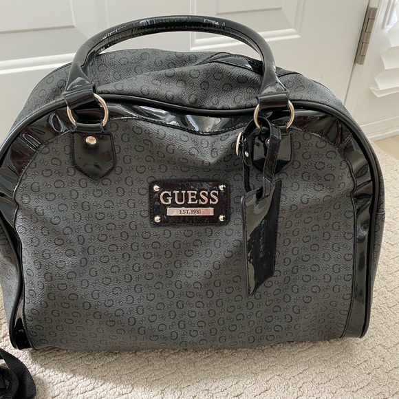 Guess carryon/tote - Picture 1 of 11